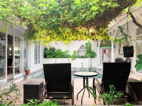 Tropical Oasis 2 BR Villa - Near Beach